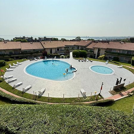 Kristall Lago Residence Desenzano del Garda Exterior photo